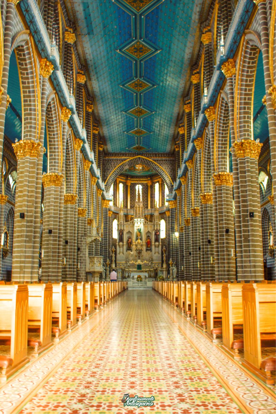Jardín Antioquia, guía de viaje para conocer lo mejor de uno de los pueblos más bonitos del mundo 4 Iglesia de la Inmaculada Concepción - Basílica Menor Jardín Antioquia