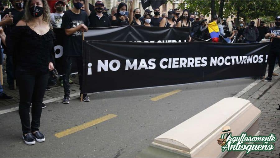 Actualidad 44 Entretenimiento y turismo piden no mas restricciones en Medellin