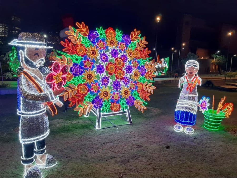 Silleteros en el alumbrado de Medellin