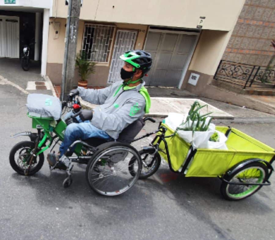 Paseos turísticos en sillas de ruedas eléctricas en Medellín 4 Sistema de transporte Matt