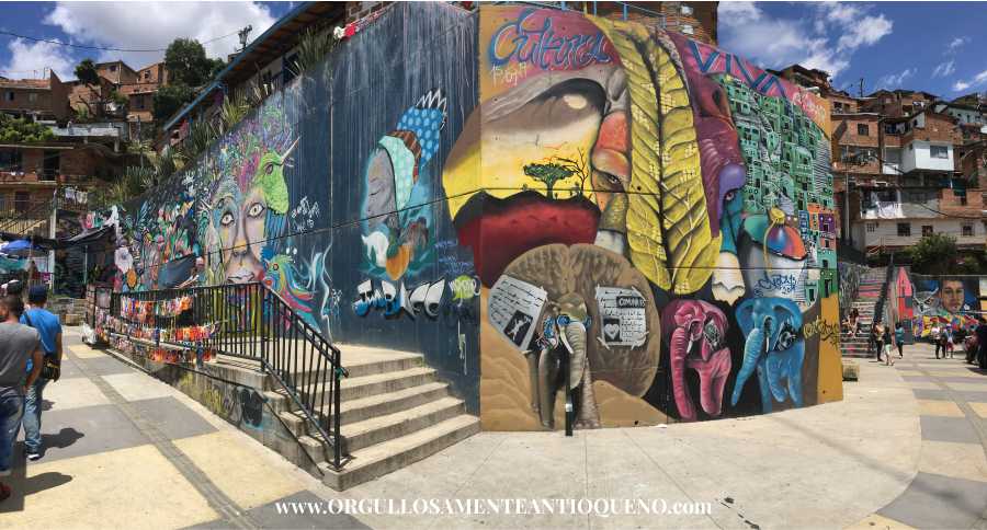 Graffitour comuna 13