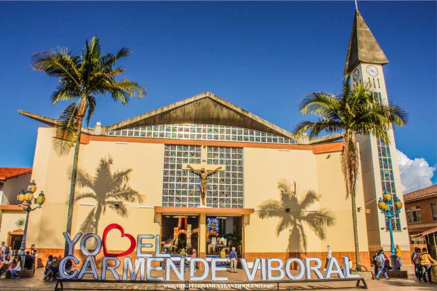 Parque principal de El Carmen de Viboral