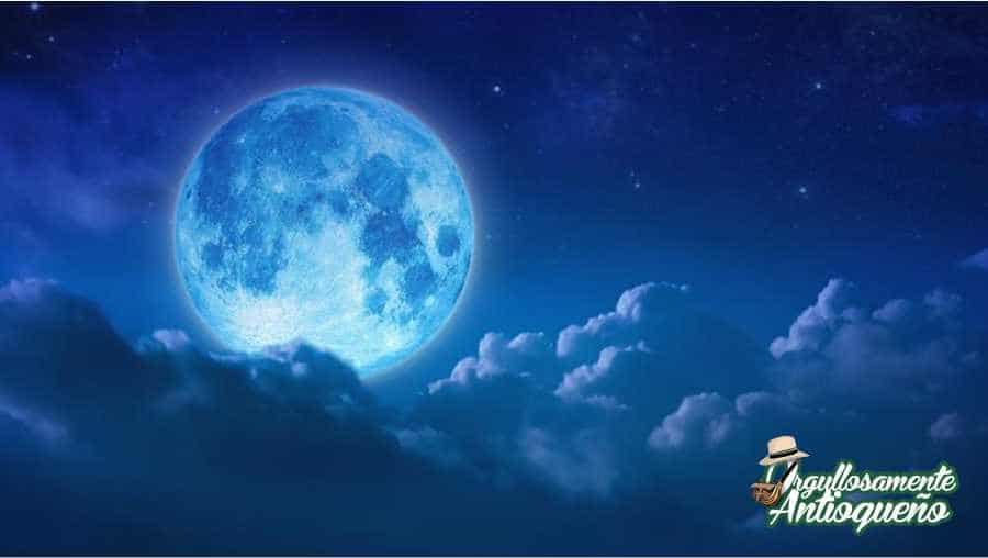 Luna azul
