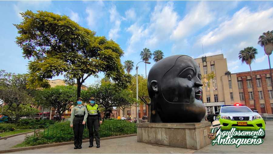 Inicio la segunda etapa de recuperacion de la Plaza Botero con presencia institucional de la Alcaldia de Medellin