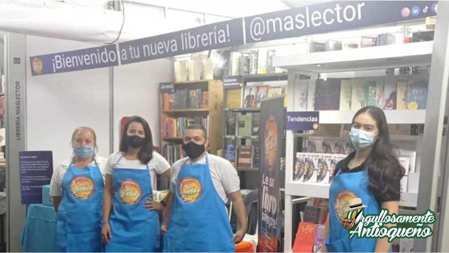 Libreria mas lector abre sus puertas