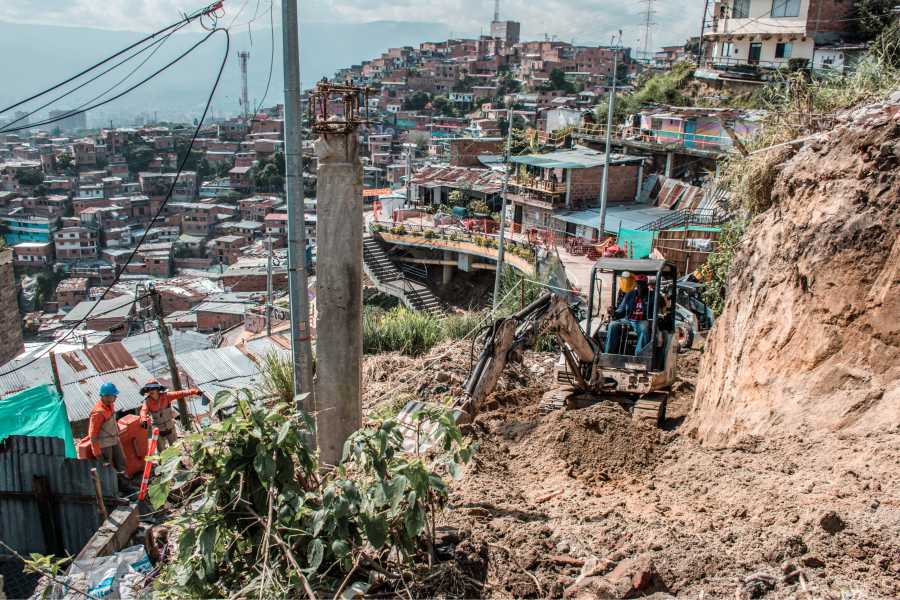 Inicio de obras para el nuevo tramo del Viaducto Media Ladera se ampliará el graffitour en la comuna 13 6 Trabajos viaducto comuna 13 graffitour