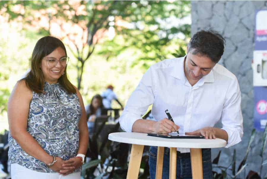 Firma apoyo internacional por parte de Daniel Quintero Alcalde de Medellin