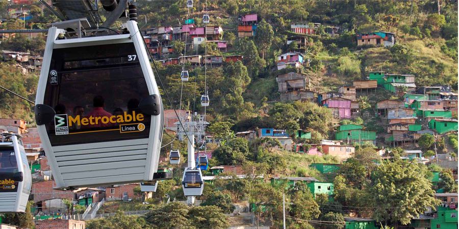 Los 10 lugares imprescindibles que deben visitar en su viaje a Medellín la Ciudad de la Eterna Primavera 15 Metrocable