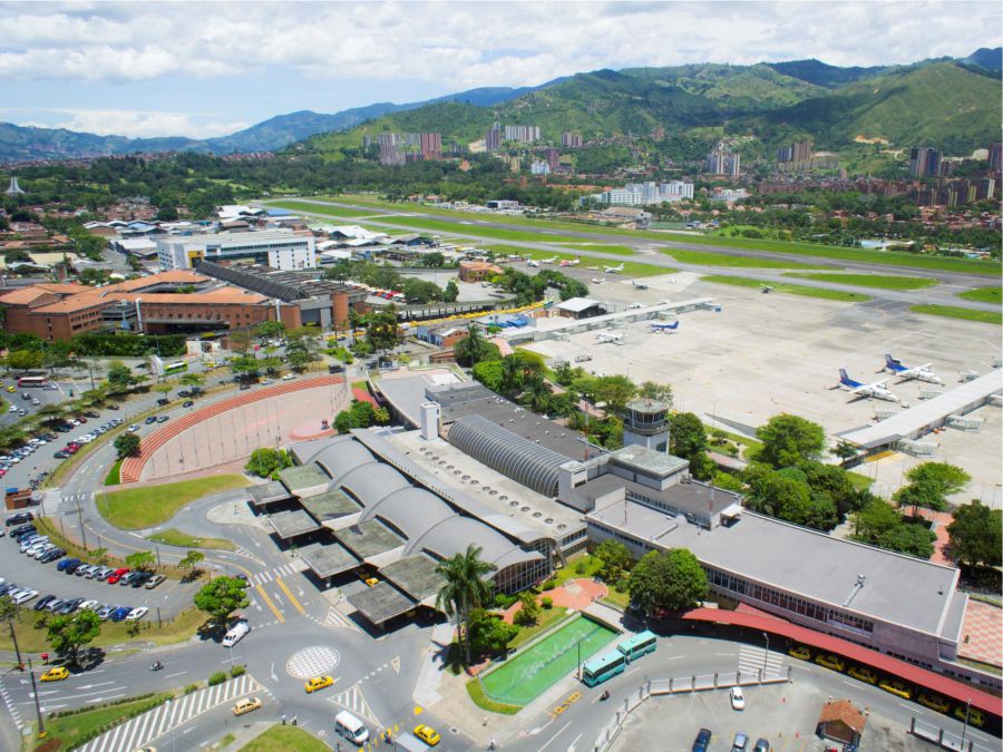De paseo por Medellín en Semana Santa! Descubre las mejores opciones para visitar y disfruta de la ciudad de la Eterna Primavera 2 Aeropuerto Olaya Herrera de Medellin