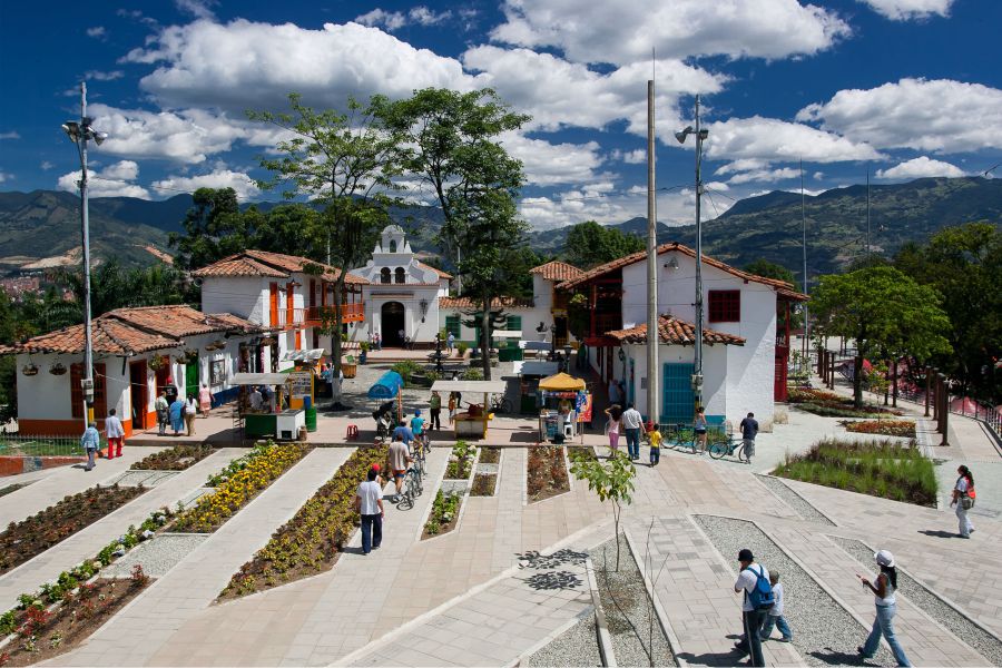 De paseo por Medellín en Semana Santa! Descubre las mejores opciones para visitar y disfruta de la ciudad de la Eterna Primavera 10 Pueblito paisa