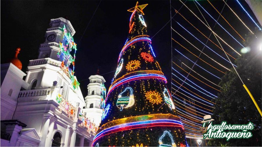 Envigado enciende la navidad 2023