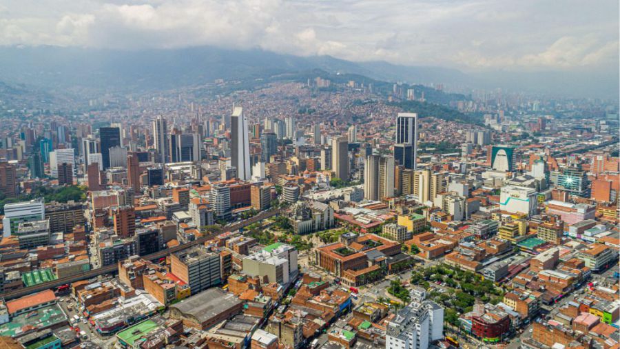 El edificio más alto en Medellín: La historia del gigante que toca el cielo y se convirtió en símbolo de la ciudad 2 Panoramica de Medellin