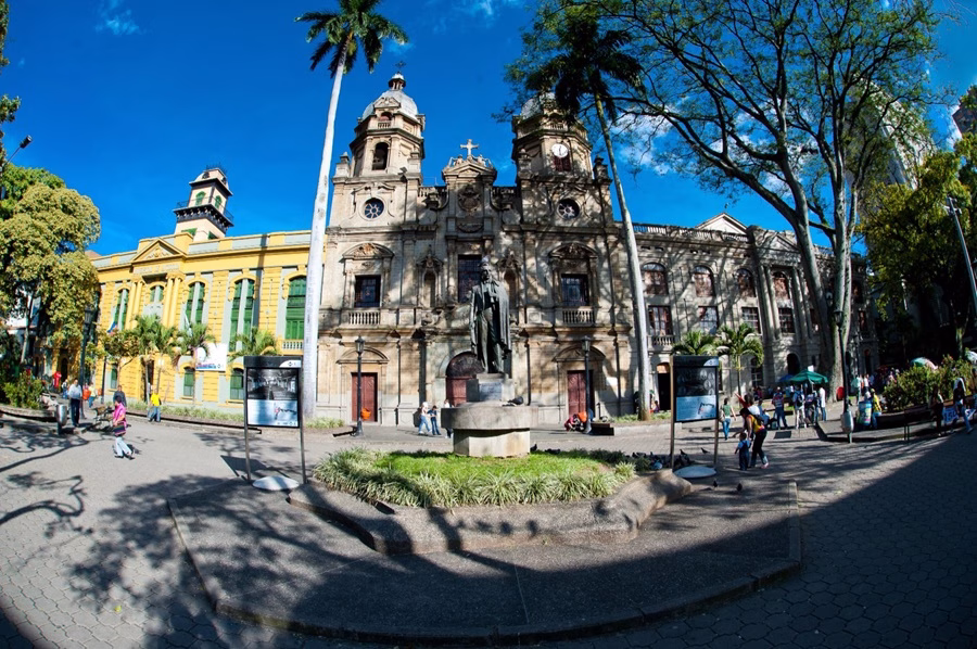 Medellín entra a la Red Mundial de Turismo Religioso y abre nuevas rutas para conocer Antioquia 3 Red Mundial de Turismo Religioso