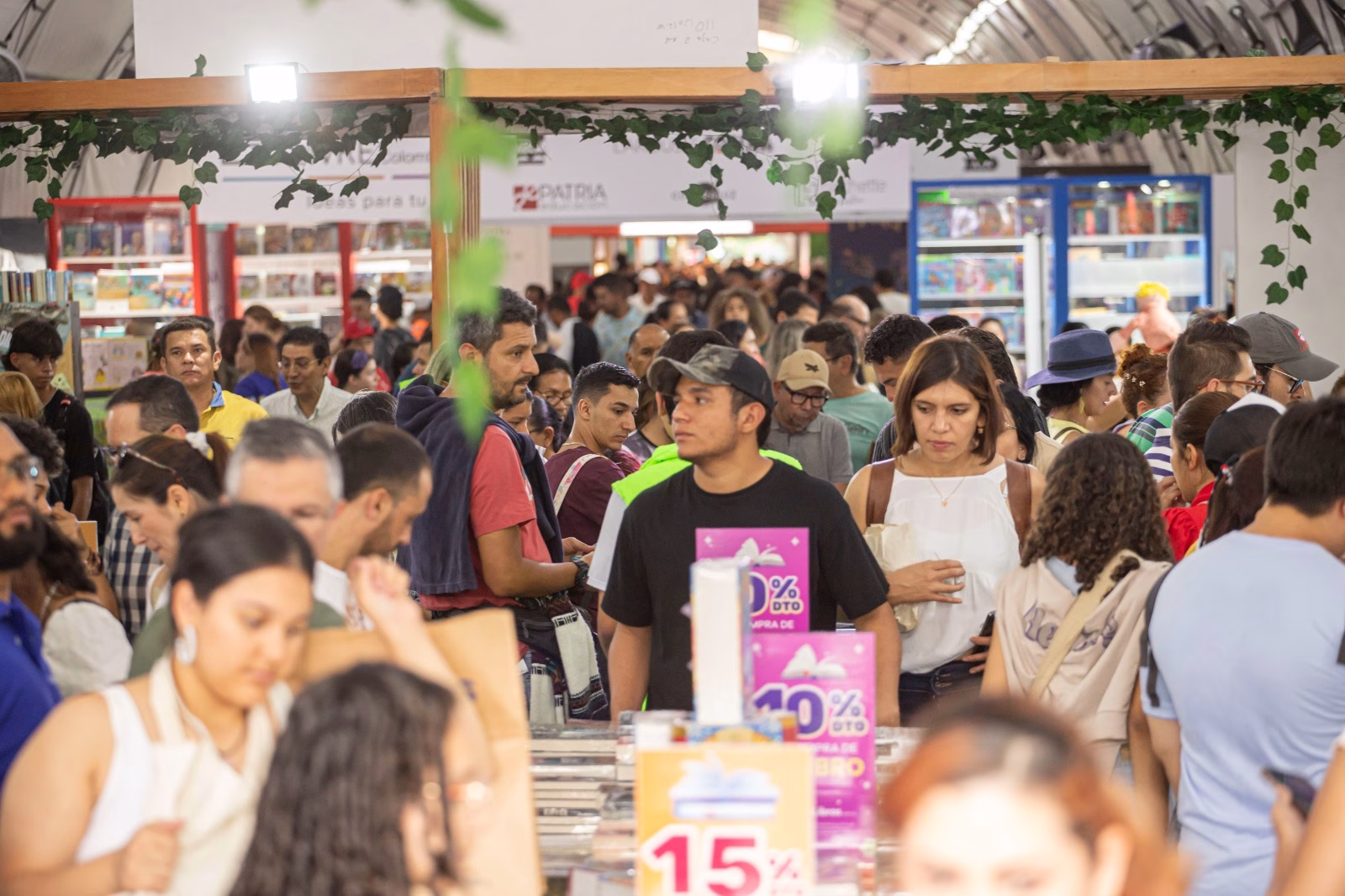 Fiesta del Libro Medellín 2026 llega con 3.600 actividades 5 eventos Medellin septiembre 2026